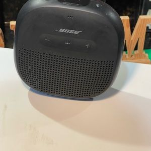 Bose SoundLink Micro: Small Portable Bluetooth Speaker (Waterproof), Black